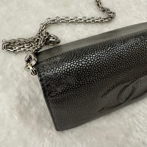 CHANEL Textured Black Crossbody Bag with Silver Chain - Picture 7 of 14